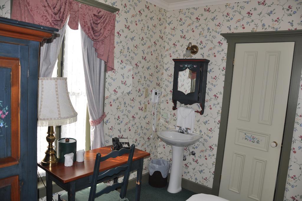 Auberge Lakeview Inn Lac-Brome Room photo