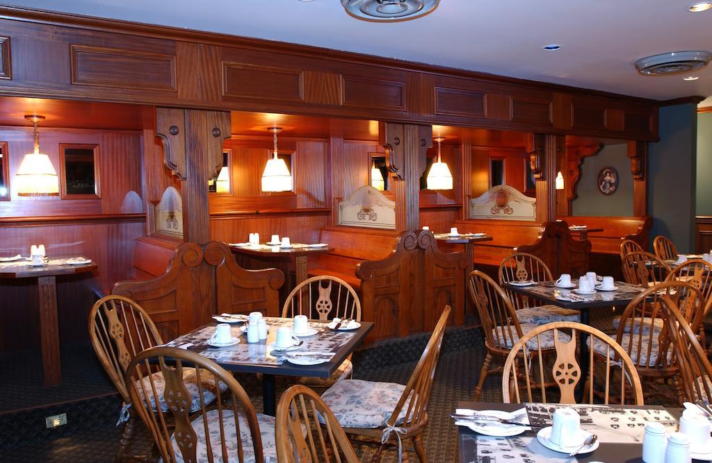 Auberge Lakeview Inn Lac-Brome Exterior photo