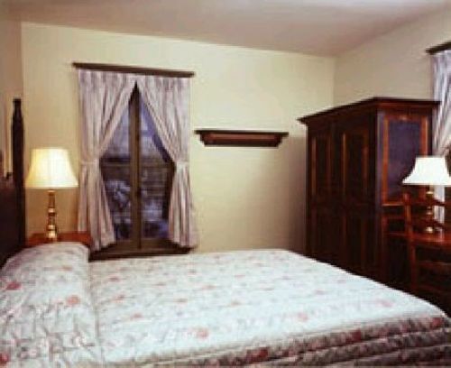 Auberge Lakeview Inn Lac-Brome Exterior photo